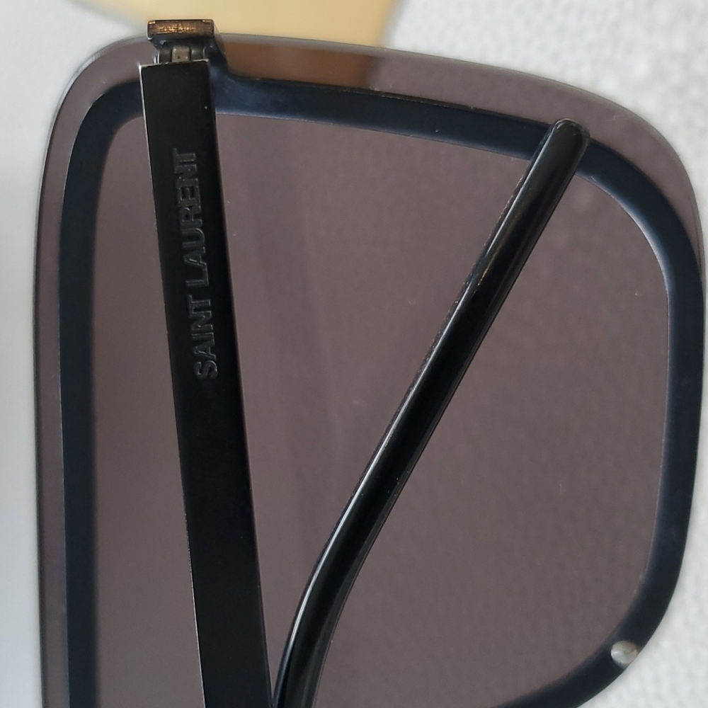 Saint Laurent sunglasses - Picture 2 of 7